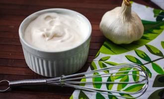 How to Make Garlic herb aioli sauce - Снимок экрана 2023 07 28 в 15.03.23